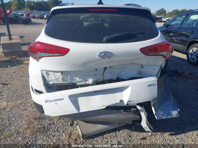 KM8J3CA20JU646321 Hyundai Tucson Value