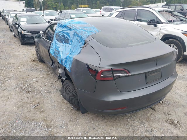 2022 TESLA MODEL 3 5YJ3E1EB8NF271900 Photo 2