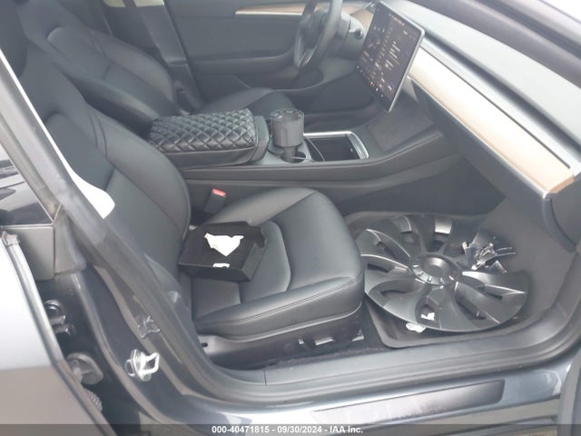2022 TESLA MODEL 3 5YJ3E1EB8NF271900 Photo 4
