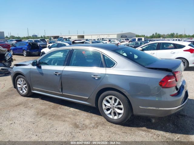1VWAT7A3XHC013245 Volkswagen Passat 1.8t S