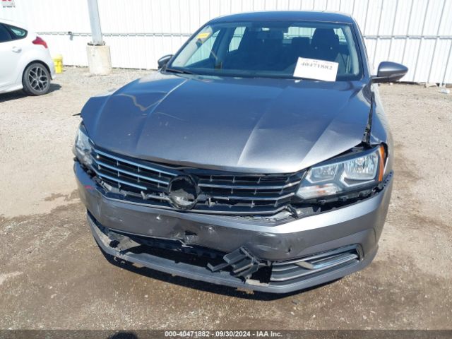 1VWAT7A3XHC013245 Volkswagen Passat 1.8t S