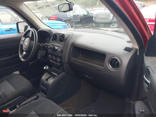 1C4NJRBB4FD176976 Jeep Patriot Sport