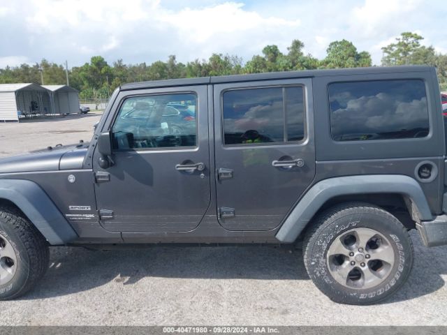 1C4BJWDG7JL806465 Jeep Wrangler Jk Unlimited Sport S 4x4