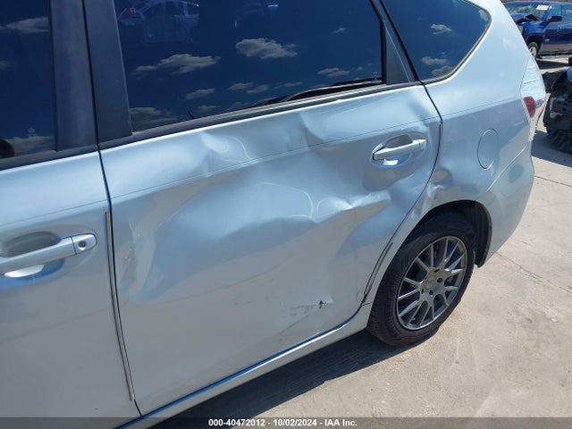 Toyota Prius V Two 2014 JTDZN3EU6EJ006487 Image 17