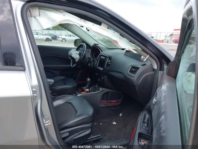 3C4NJDDB2LT127085 Jeep Compass Trailhawk 4x4