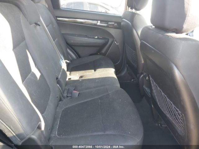5XYKT3A60EG484175 KIA SORENTO LX