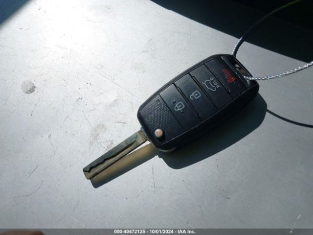 5XYPGDA50HG216688 KIA Sorento 3.3l Lx