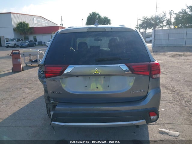 JA4AD2A37HZ023046 Mitsubishi Outlander Es