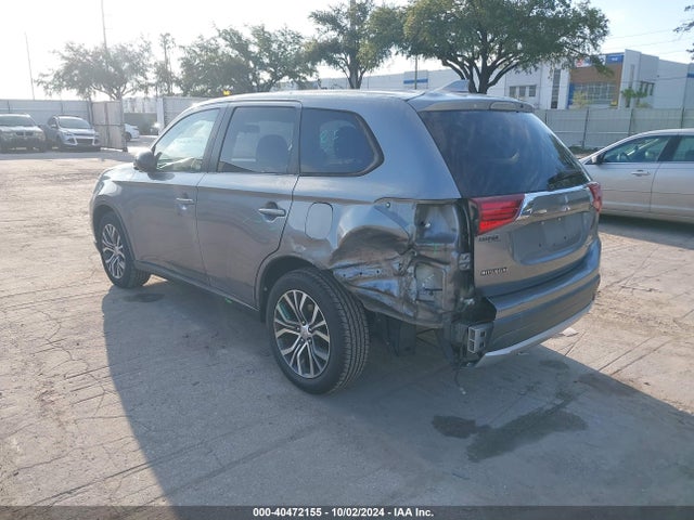 2017 MITSUBISHI OUTLANDER JA4AD2A37HZ023046 Photo 2