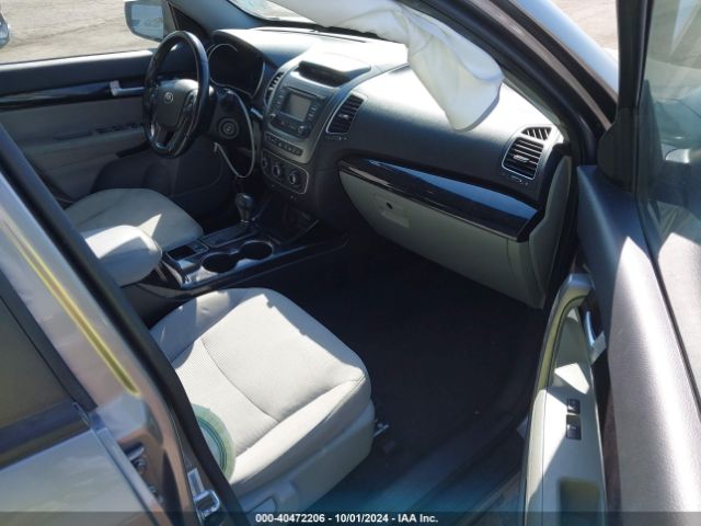 5XYKT4A65FG625801 KIA SORENTO LX