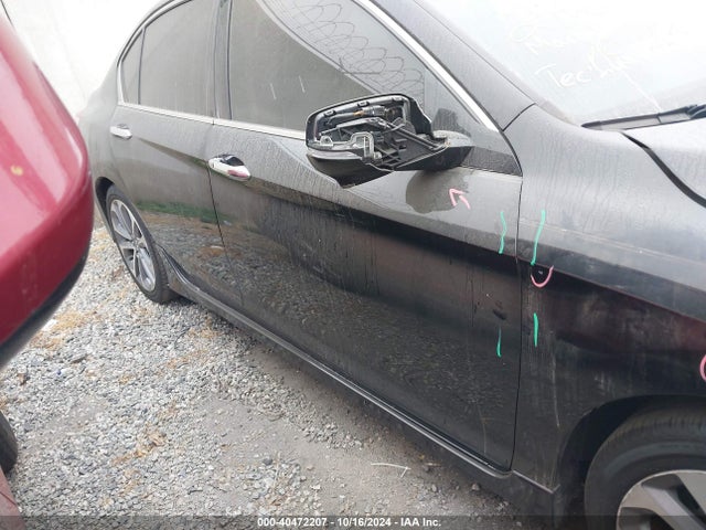 Honda Accord Touring 2016 1HGCR3F99GA016942 Image 14