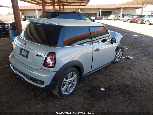 Продажа на аукционе авто 2011 Mini Cooper S, vin: WMWSV3C59BTY12009, номер лота: 40472244