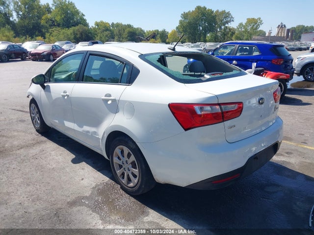 KIA RIO LX 2015 KNADM4A37F6427085 Image 3