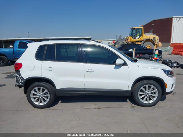 WVGBV7AX2HK044821 Volkswagen Tiguan 2.0t/s