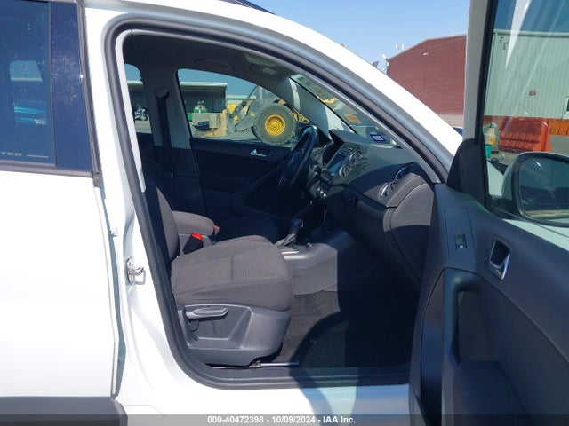 WVGBV7AX2HK044821 Volkswagen Tiguan 2.0t/s