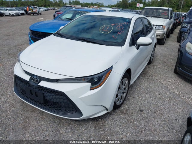 Toyota COROLLA LE 2022 5YFEPMAE0NP355380 Image 2