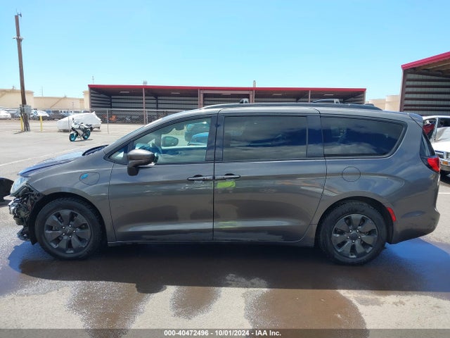 Chrysler Pacifica Hybrid Touring L 2019 2C4RC1L77KR584743 Image 15
