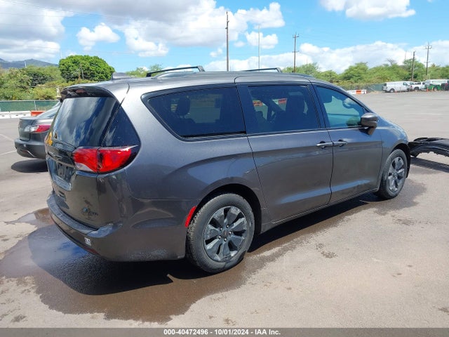 Chrysler Pacifica Hybrid Touring L 2019 2C4RC1L77KR584743 Image 4
