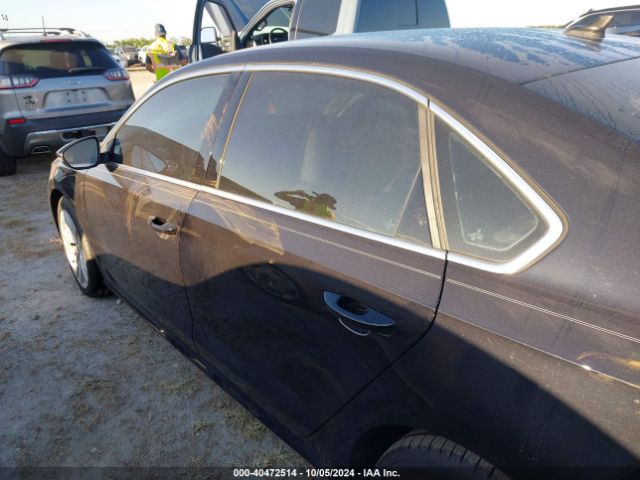 1VWBA7A31JC005776 Volkswagen Passat 2.0t Se