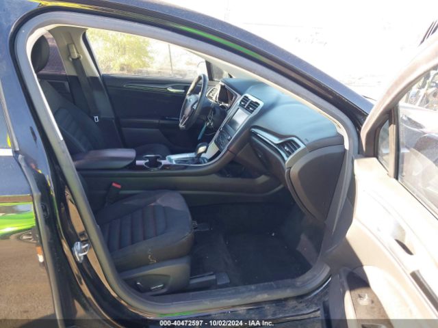 3FA6P0H76GR177868 Ford FUSION SE