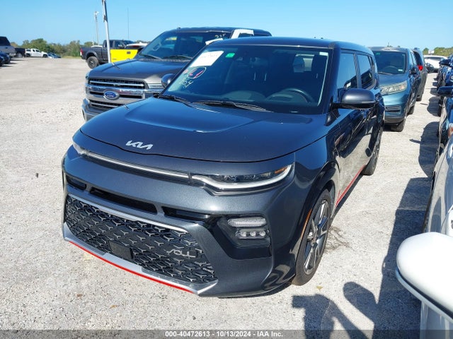 KIA Soul Turbo 2022 KNDJ53AF2N7800856 Image 2