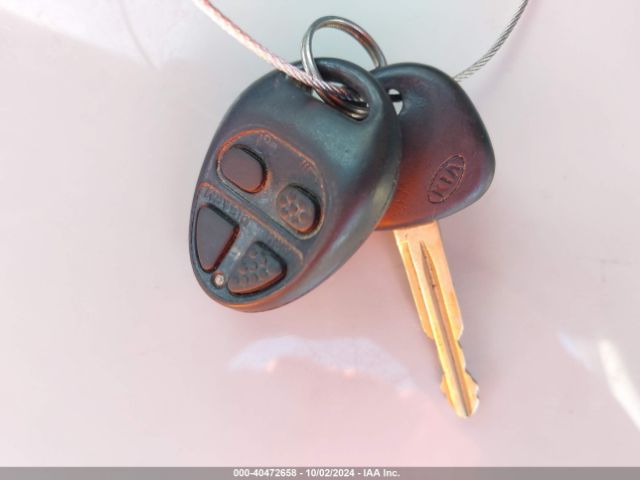 KNAFK4A68E5162903 KIA FORTE LX