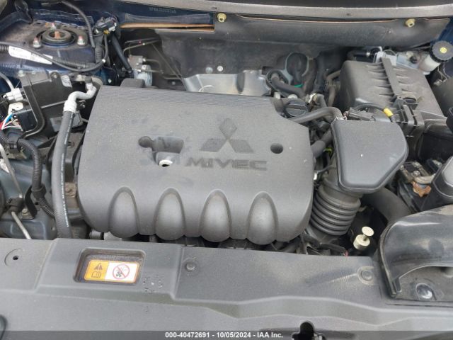 JA4AD2A33JZ003768 Mitsubishi Outlander Es