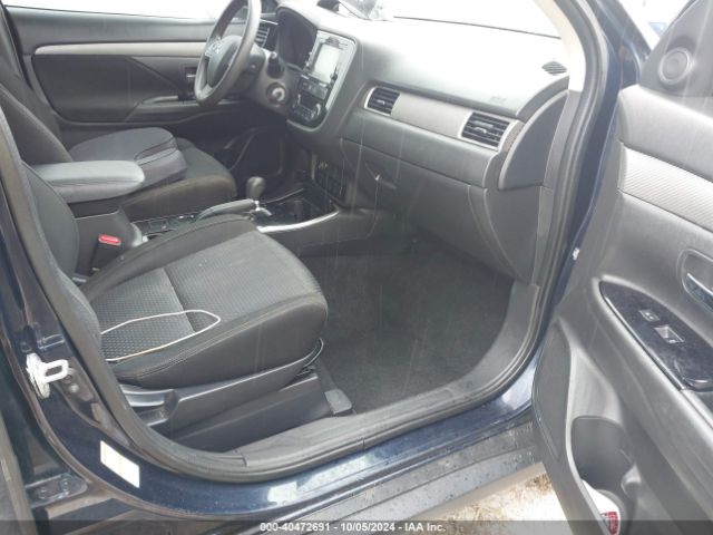 JA4AD2A33JZ003768 Mitsubishi Outlander Es
