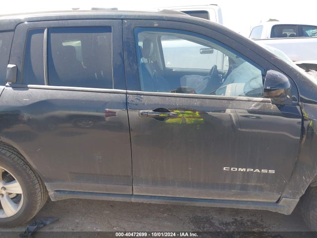 1C4NJDEB8FD408915 Jeep Compass Latitude