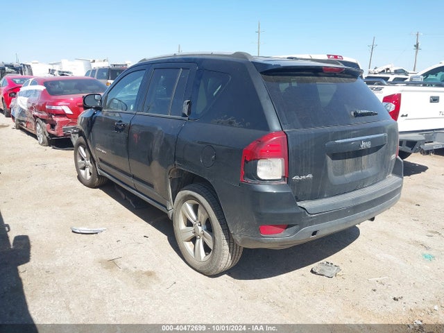 1C4NJDEB8FD408915 Jeep Compass Latitude