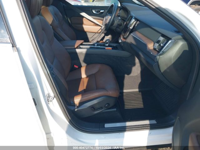 YV4L12DK6N1925897 Volvo Xc60 B5 Momentum