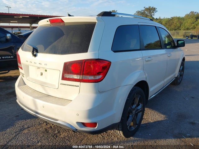 3C4PDCGBXFT547364 Dodge Journey Crossroad