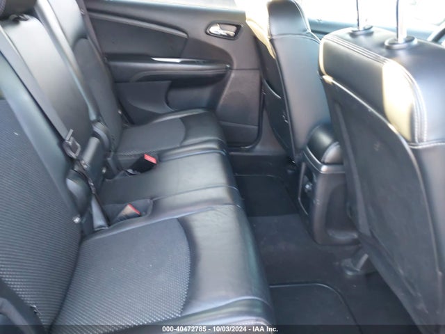 3C4PDCGBXFT547364 Dodge Journey Crossroad