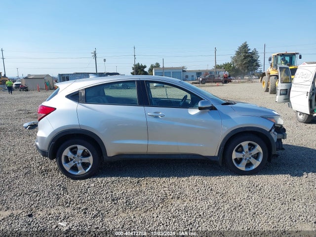 Honda HR-V LX 2016 3CZRU6H32GM724075 Image 14