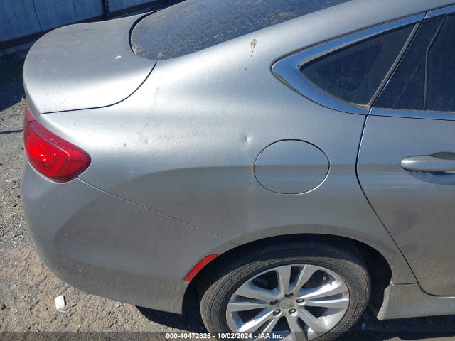 Chrysler 200 Limited 2015 1C3CCCAB0FN708481 Image 17