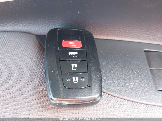 Toyota Corolla Hybrid Le 2022 JTDEAMDE1NJ051248 Image 11