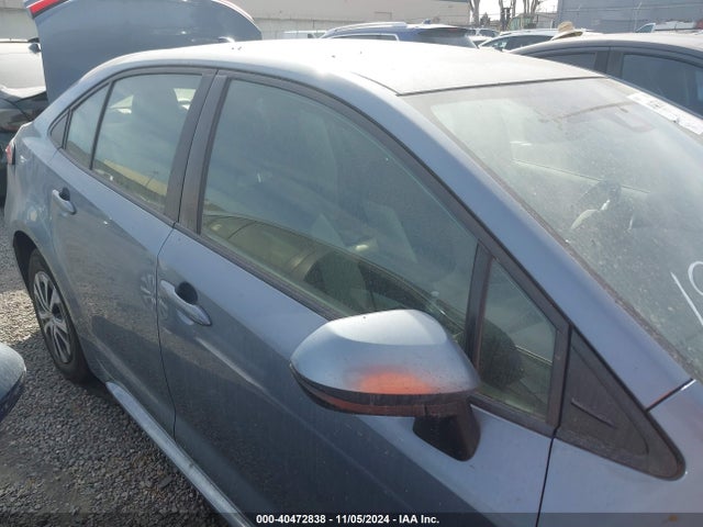 Toyota Corolla Hybrid Le 2022 JTDEAMDE1NJ051248 Image 13