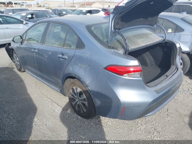 Toyota Corolla Hybrid Le 2022 JTDEAMDE1NJ051248 Image 3