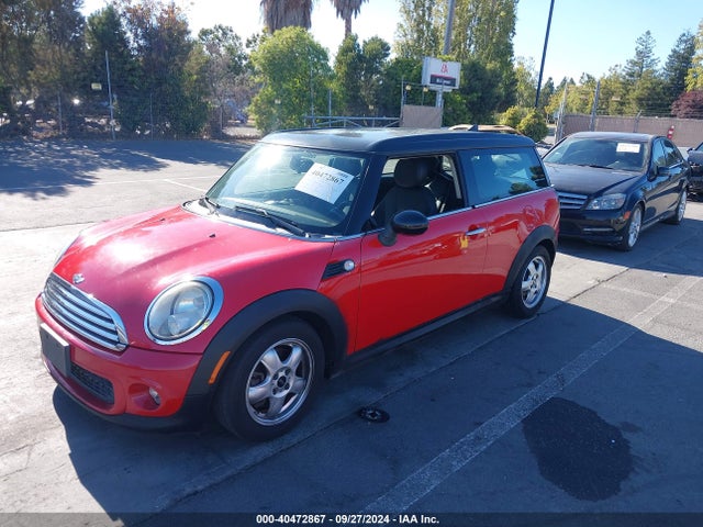 2011 MINI COOPER CLUBMAN WMWZF3C57BT188271 Photo 1