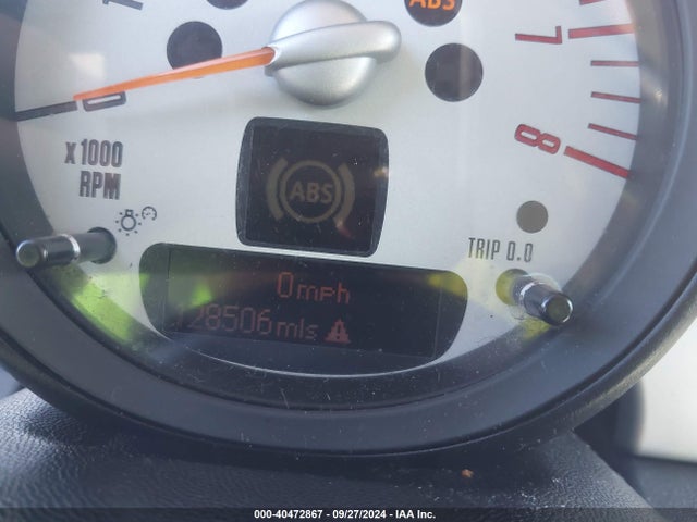 2011 MINI COOPER CLUBMAN WMWZF3C57BT188271 Photo 6