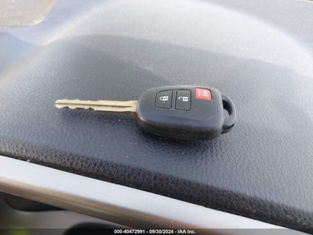 2T3RFREV2FW242386 Toyota Rav4 Xle