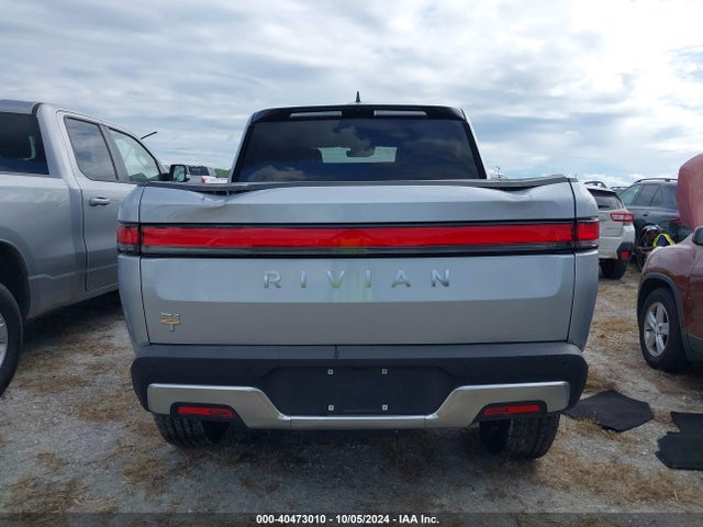 Rivian R1t Adventure Quad Motor Large Pack 2024 7FCTGAAA6RN034377 Image 16