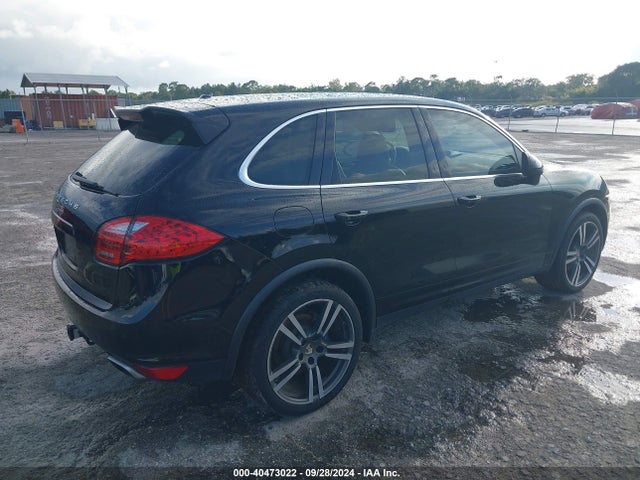 2013 PORSCHE CAYENNE WP1AA2A27DLA02733 Photo 3