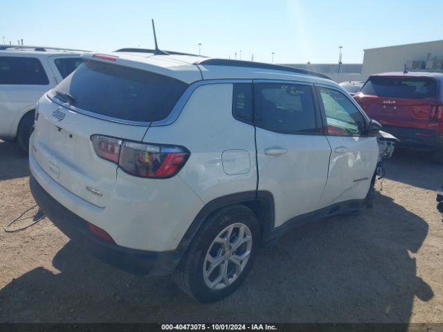 3C4NJDBN9RT117322 Jeep Compass Latitude 4x4