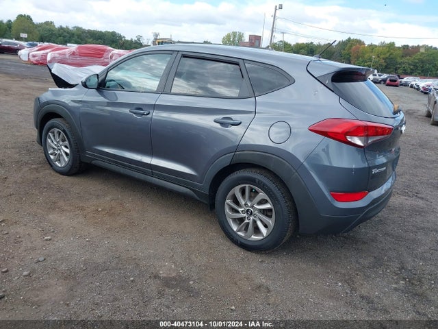 Hyundai TUCSON SE 2018 KM8J2CA47JU755685 Image 3