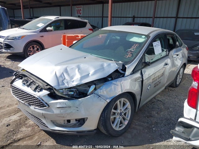 Ford FOCUS SE 2015 1FADP3F24FL343043 Image 2