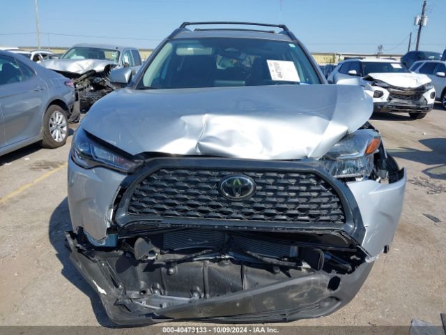 7MUBAAAG0RV095098 Toyota Corolla Cross Le