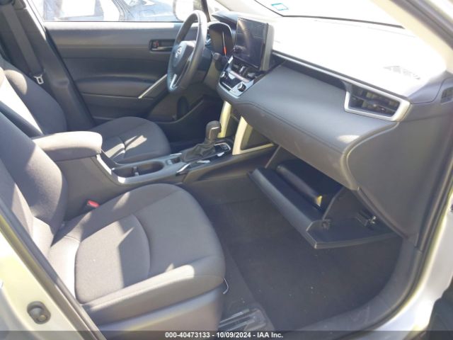 7MUBAAAG0RV095098 Toyota Corolla Cross Le