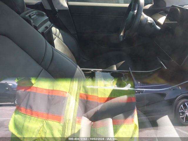 2017 TESLA MODEL 3 5YJ3E1EAXHF002423 Photo 4
