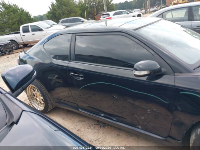 JTKJF5C70FJ011858 Scion TC